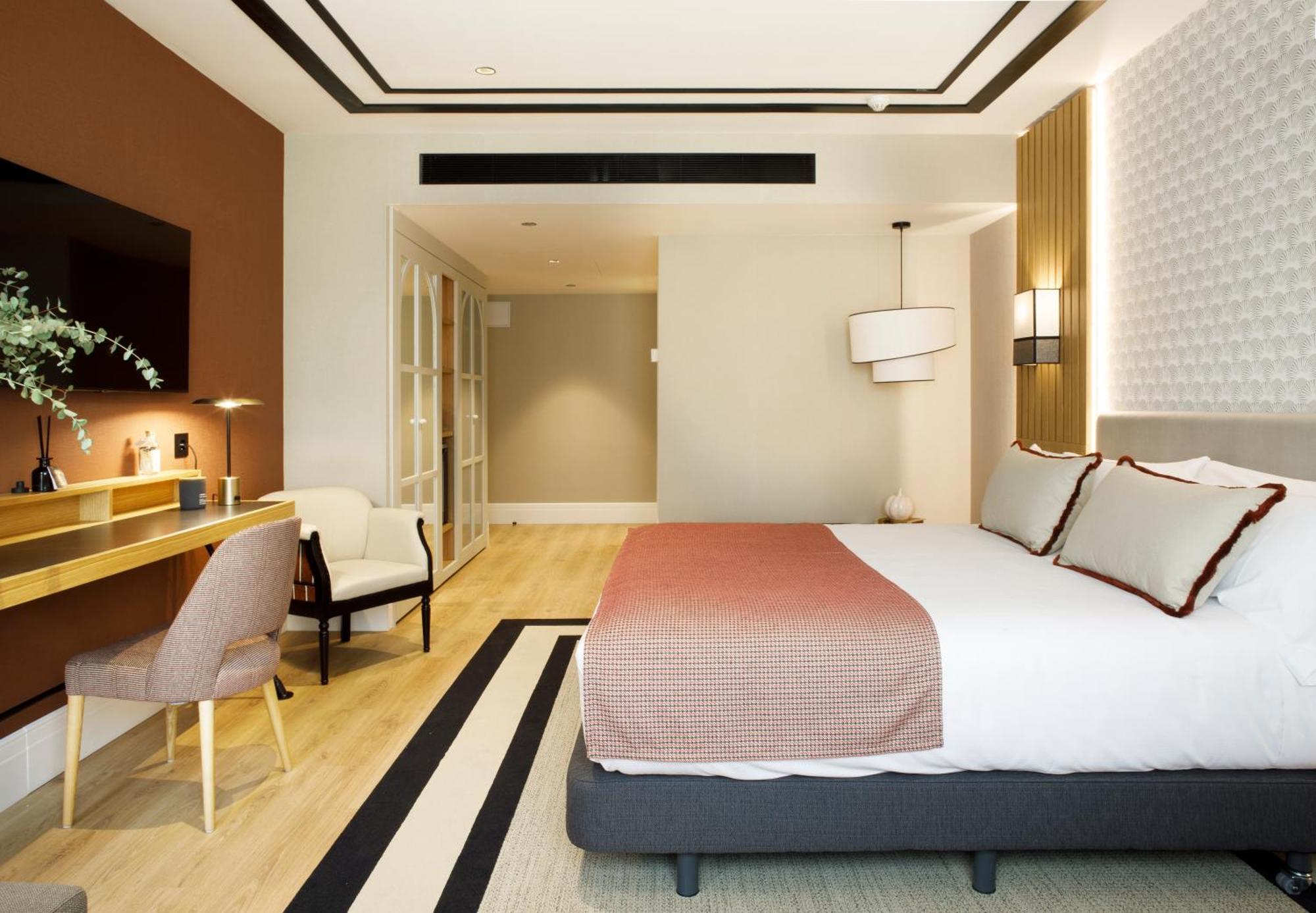 Catalonia Plaza Espana Hotel & Spa Мадрид Екстериор снимка