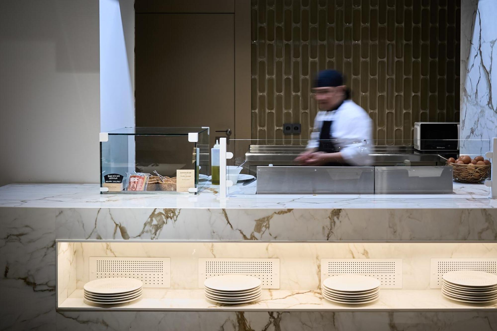 Catalonia Plaza Espana Hotel & Spa Мадрид Екстериор снимка